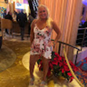 Meet your Posher, Casey